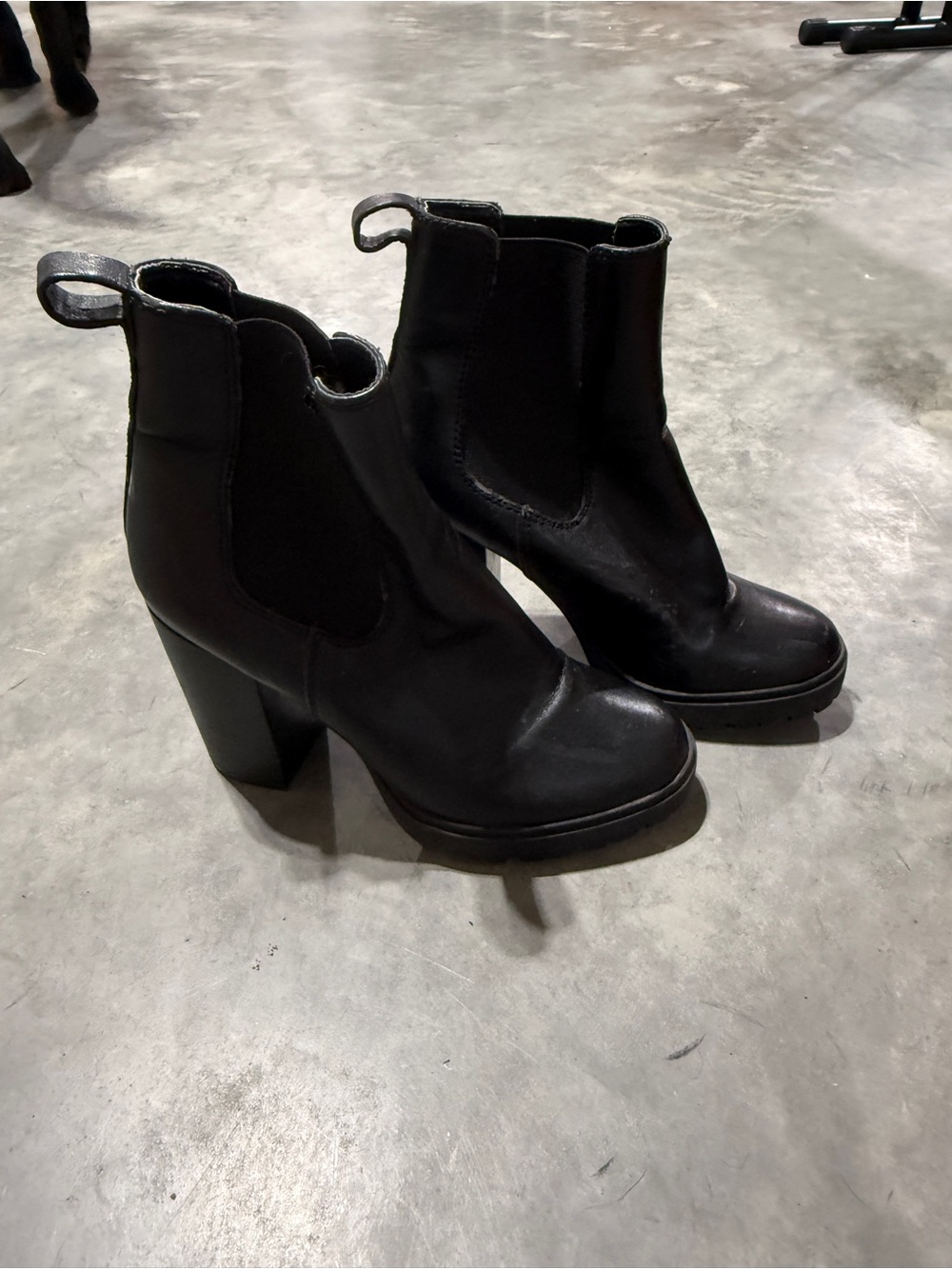 Steve Madden Black Chunky Heel Chelsea Booties